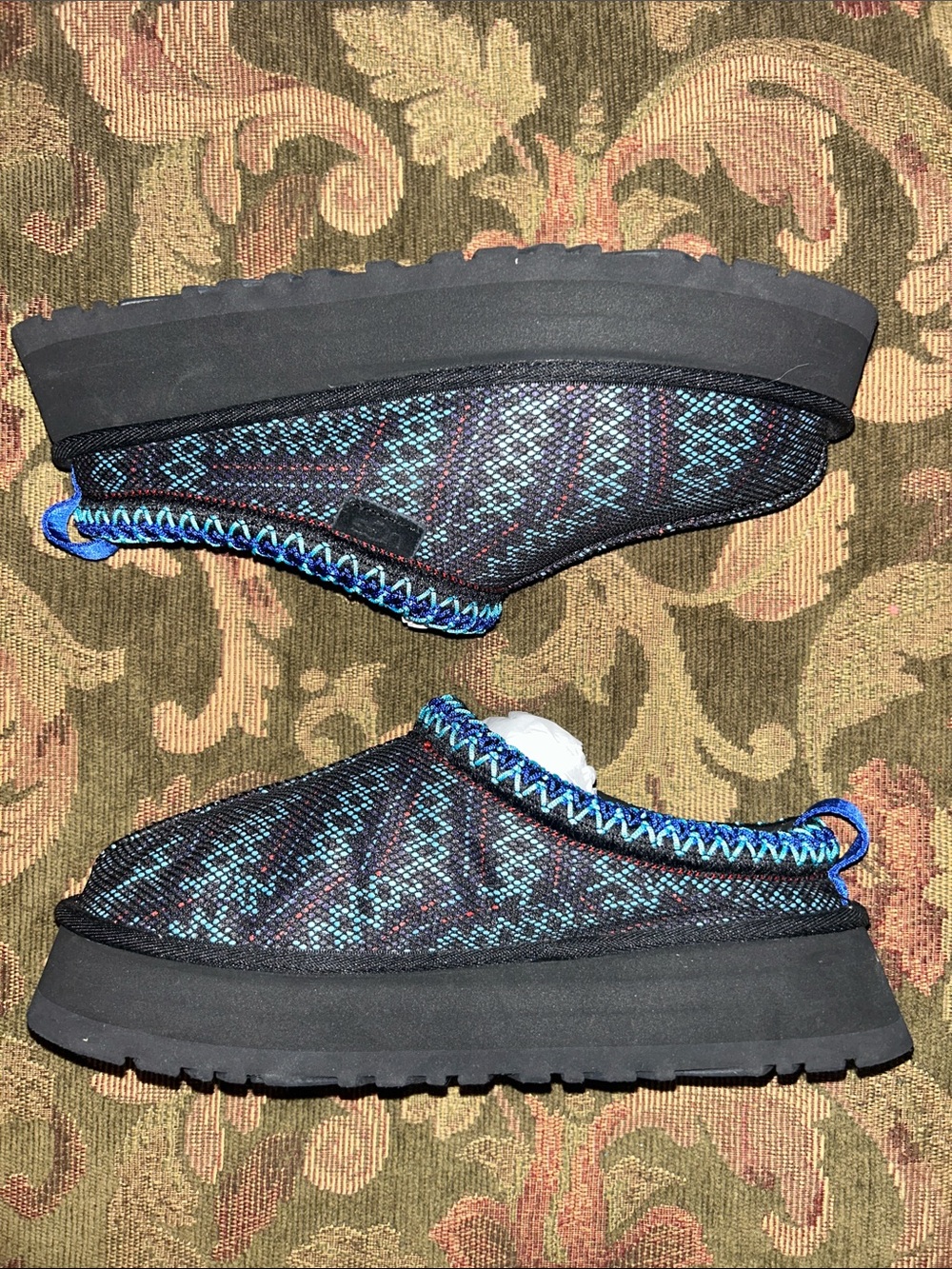 NWOB UGG Tazz Maxi Tasman slippers - Picture 2 of 9